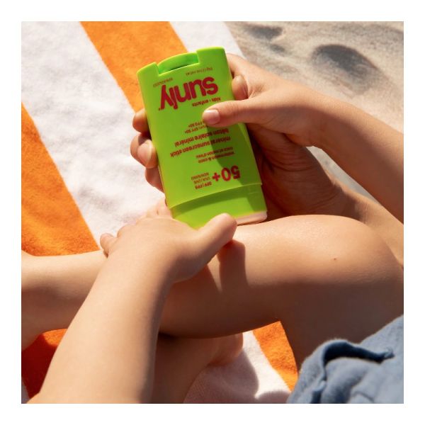 Παιδικό αντηλιακό σε στίκ καρπούζι SPF 50